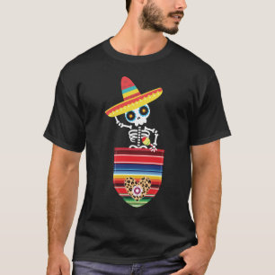 Camiseta Calaca Blanket Pocket Serape Mexicano Cinco De May