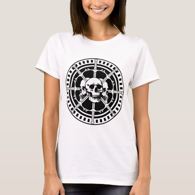 Camiseta Calaveras con espadas (Anverso)
