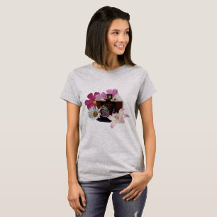 Camiseta Cámara del vintage con las flores