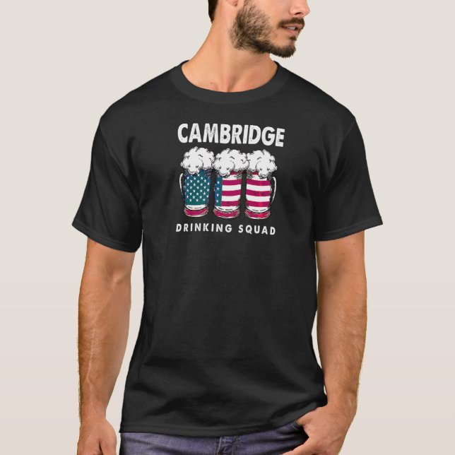 Camiseta Cambridge Drinking Squad Massachusetts Alcoholic M (Anverso)