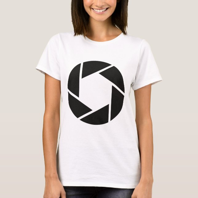 Camiseta Camera Shutter T-Shirt – Photography Graphic Tee (Anverso)