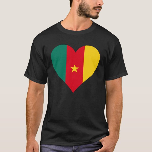 Camiseta Cameroon Flag Heart Cameroon  Love Cameroon (Anverso)