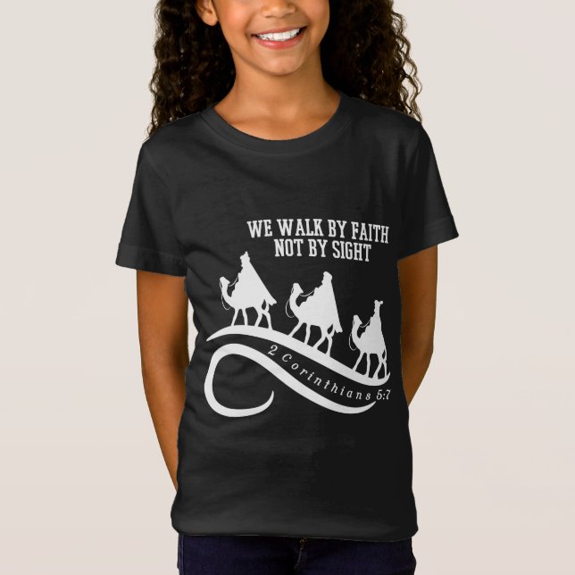 Camiseta Caminamos Por La Fe No Por Navidades Cristianos De (Anverso)
