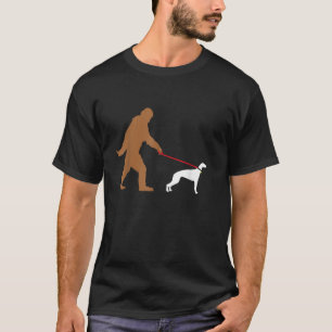 Camiseta Caminando a pie de página Greyhound Dog Sasquatch