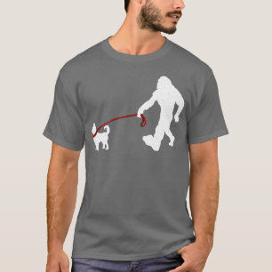 Camiseta Caminando a pie de playa con el perro chihuahua es