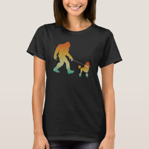 Camiseta Caminando a pie grande Poodle Funny Sasquatch Masc
