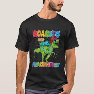 Camiseta Caminando Al Jardín Infantil Trex Dinosaur De Vuel