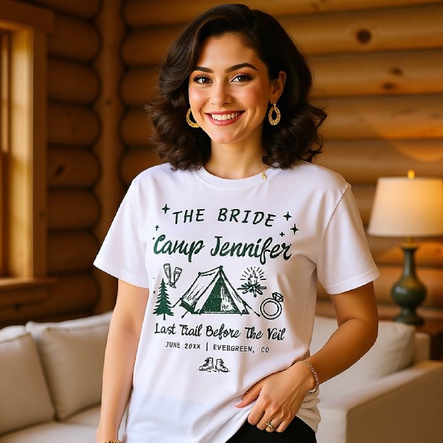 Camiseta Caminando con la mano de la bachillerato del campa (camp bachelorette bride shirt last trail before veil camping hand drawn white green)