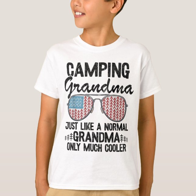 Camiseta Caminar Abuela Como Un Abuelo Normal Solo Mu (Anverso)