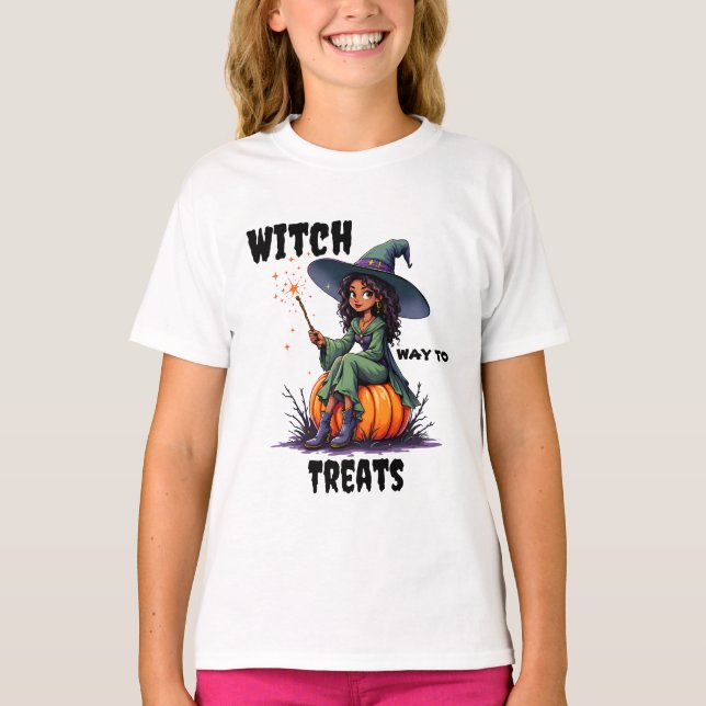 Camiseta ¡Camino de bruja a los tratamientos! Halloween (Anverso)