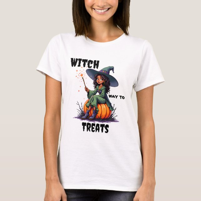 Camiseta ¡Camino de bruja a los tratamientos! Halloween (Anverso)