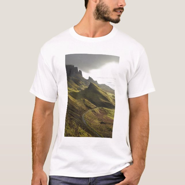 Camiseta Camino que sube por El Quiraing, Isla de Skye, (Anverso)