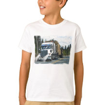 Camión blanco con heno para camioneros