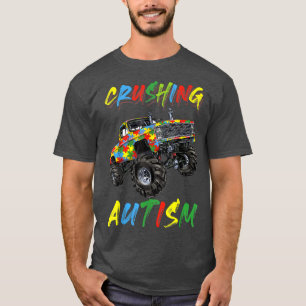 Camiseta Camión enorme de autismo aplastando el autismo de 