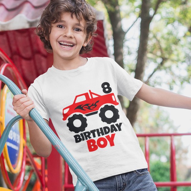 Camiseta Camión monstruo rojo de cumpleaños con edad (Subido por el creador)