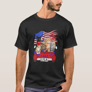 Camiseta Camión rojo gracioso con gatos 4 de julio en un gl