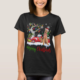 Camiseta Camión Rojo Merry Christmas Tree Airedale Terrier