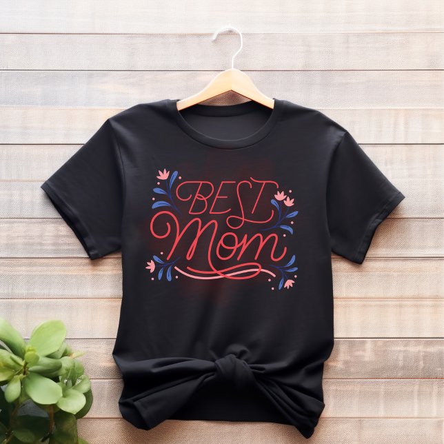 Camiseta Camisas de la mejor mamá ilustradas en rojo y azul (Subido por el creador)