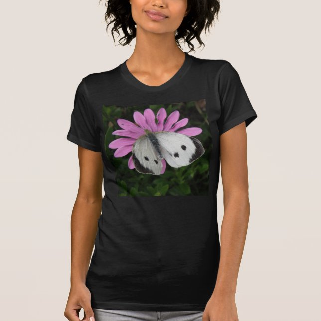 Camiseta Camisas de las damas de mariposa y flores rosadas (Anverso)