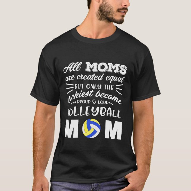 Camiseta Camisas de mamá de voleibol ruidosa y orgullosa (Anverso)