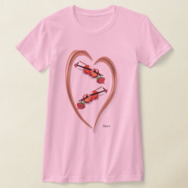 Camiseta Camiseta: Violín del corazón de una mujer con un R
