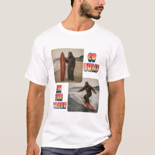 Camiseta CamisetaBigfoot Surfs — Ve a saltar al agua