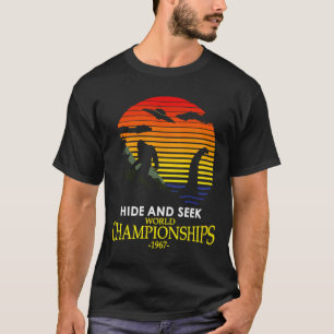 Camiseta Campeón de Escondite y Busca Nessie Lochness Bigfo
