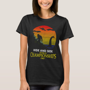 Camiseta Campeón de Escondite y Busca Nessie Lochness Bigfo