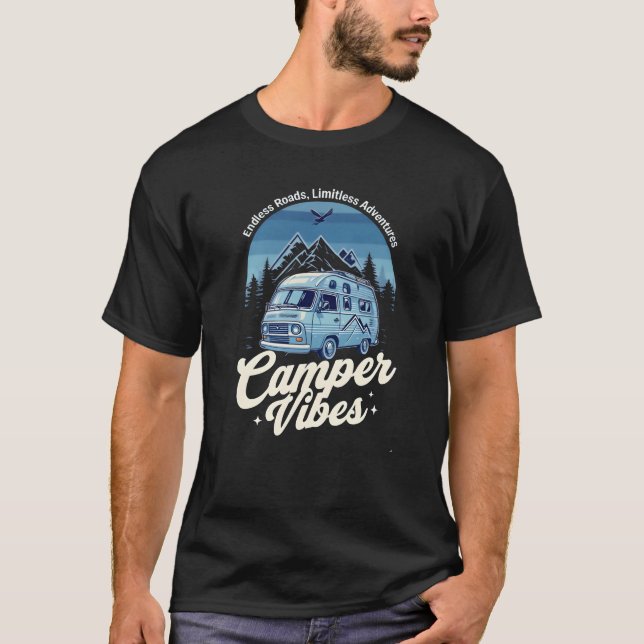 Camiseta Camper Vibes Van - Se esperan aventuras sin límite (Anverso)