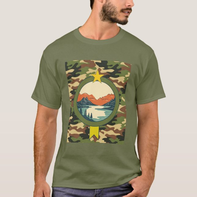 Camiseta Camping de aventuras con estilo militar y explorac (Anverso)