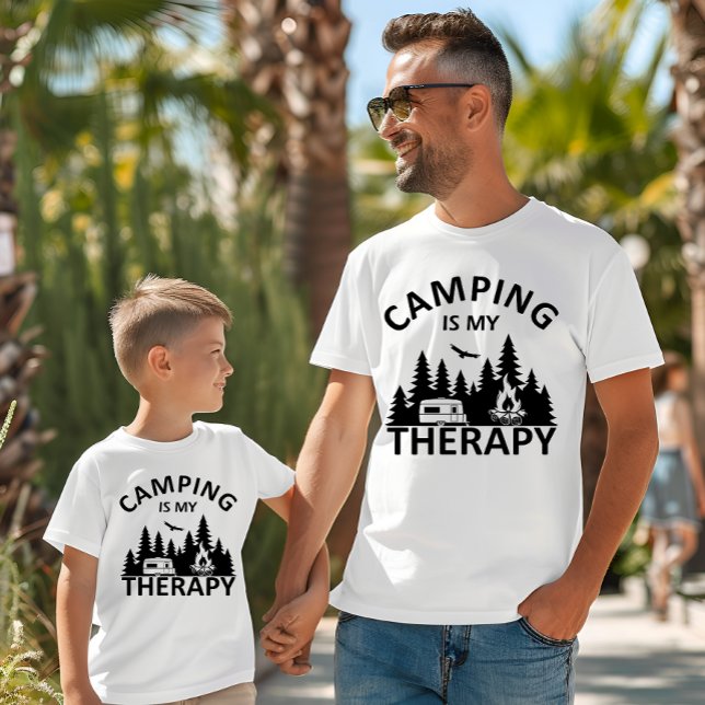 Camiseta Camping es mi divertido lema de terapia de camper (Subido por el creador)