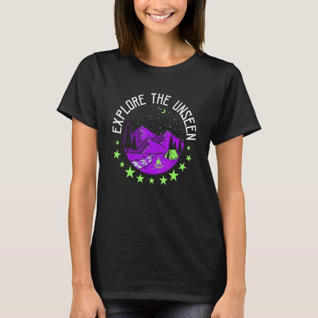 Camiseta Camping Explore The Unseen  Hiker Camp Mountain (Anverso)