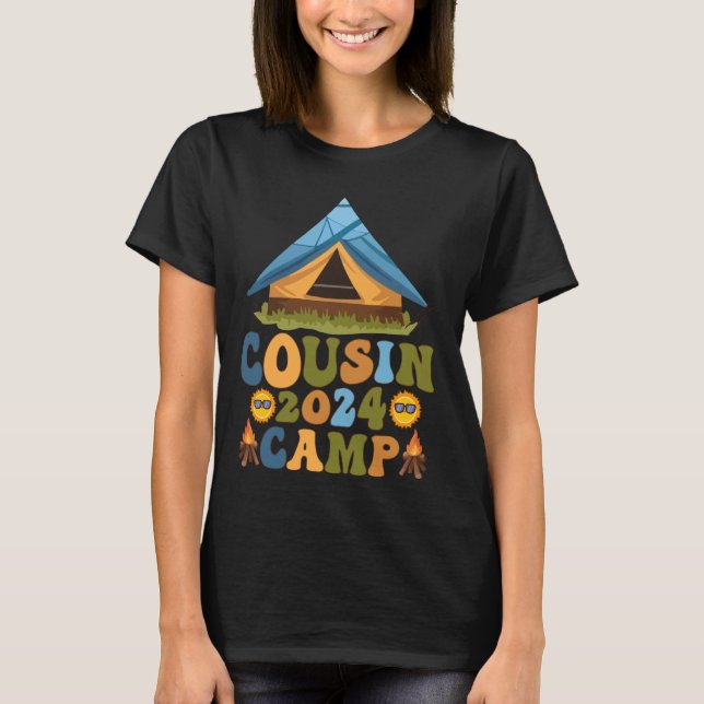 Camiseta Camping familiar Cousin Camp Crew 2024 (Anverso)