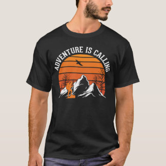 Camiseta Camping or Hiking  Adventure is Calling Camping