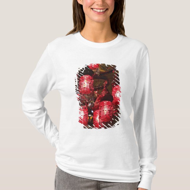 Camiseta Candelabro a la venta, Khan el Khalili Bazaar, (Anverso)