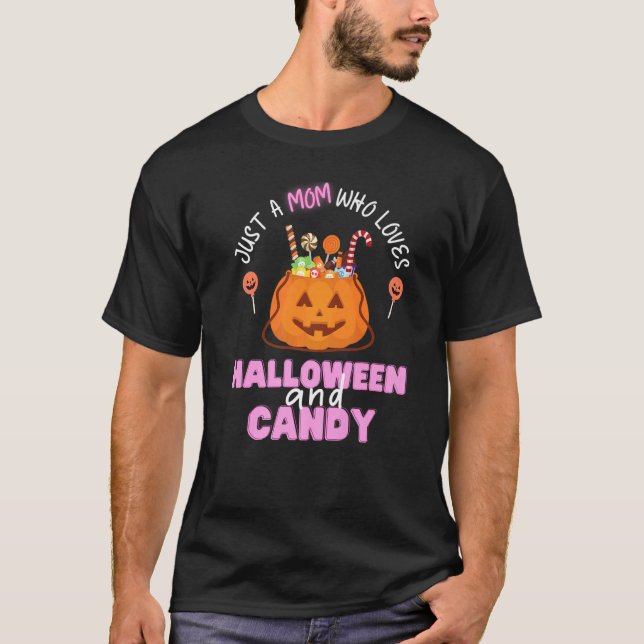 Camiseta Candy de Halloween es solo una mamá que ama la mam (Anverso)
