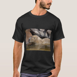 Camiseta Capibara en el agua