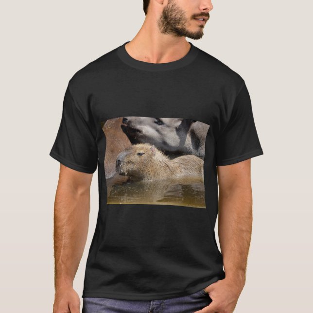 Camiseta Capibara en el agua (Anverso)
