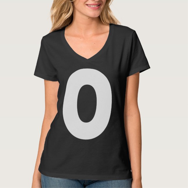 Camiseta Capital O Bold Alphabet Letter Monogram Uppercase  (Anverso)
