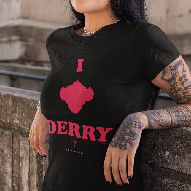 Camiseta Capítulo 2 | Amo Derry (Person wearing shirt)