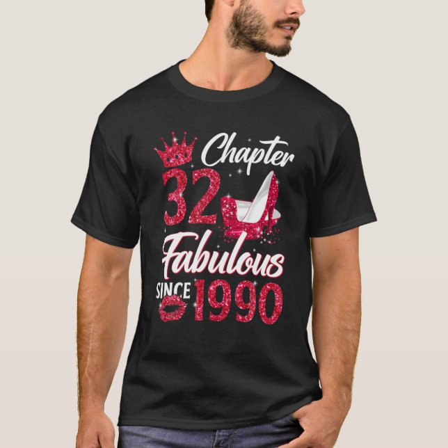 Camiseta Capítulo 32 Fabuloso De Las Mujeres Desde 1990 32º (Anverso)