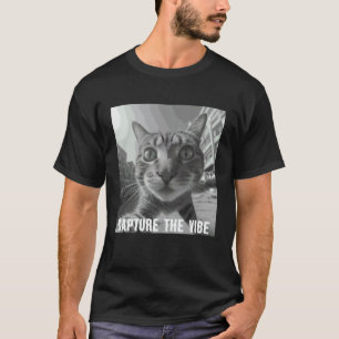 Camiseta Captura El Ambiente Gato Mirando Selfie Corriendo