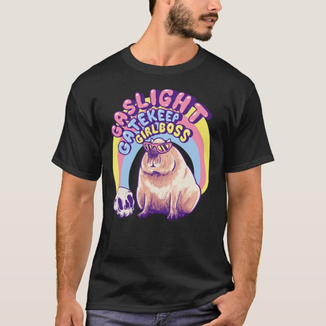 Camiseta Capybara - Gaslight Gatekeep Girlmaster Karen Sung (Anverso)