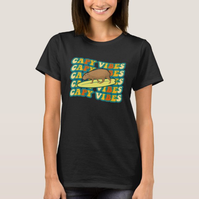 Camiseta Capybara Surfing At Beach Sunset Summer Surf Capy  (Anverso)