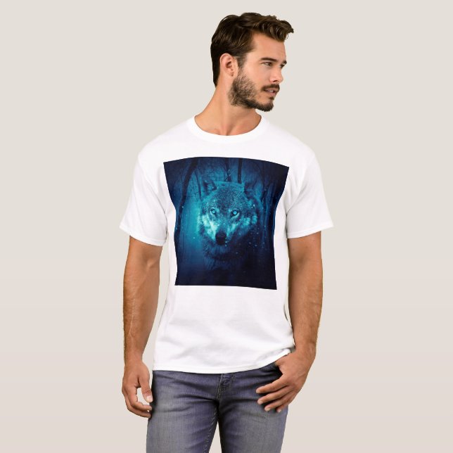 Camiseta Cara de lobo en un bosque de fantasía oscura (Anverso completo)