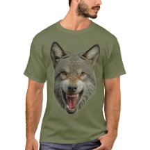 Cara grande del lobo de la madera