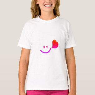Camiseta Cara sonriente linda con corazón – Vibra feliz min