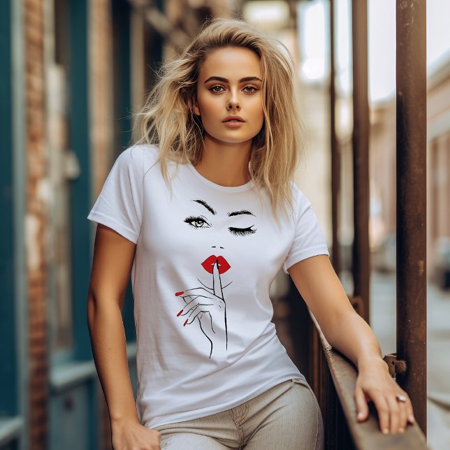 Camiseta Características de una mujer estilizada (Subido por el creador)