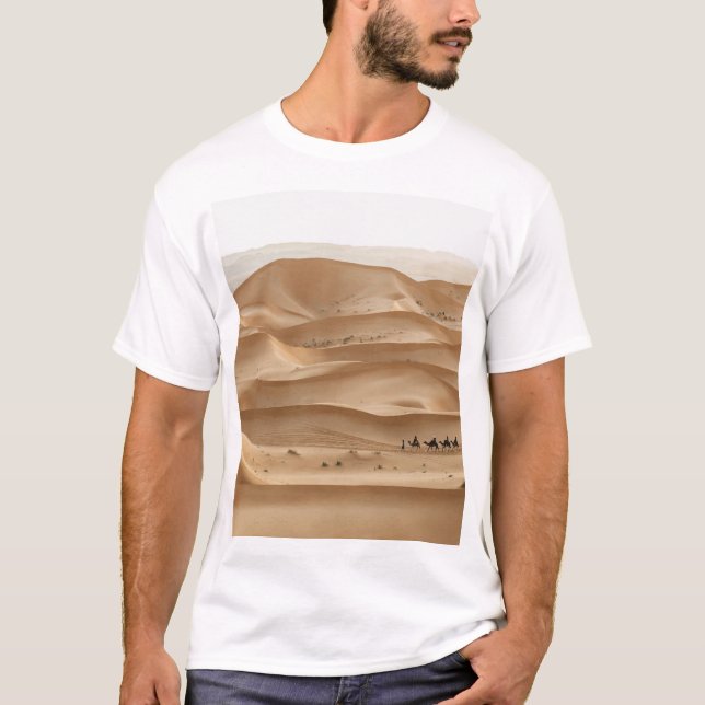 Camiseta Caravana de camellos, puesta de sol del Sáhara, Ma (Anverso)