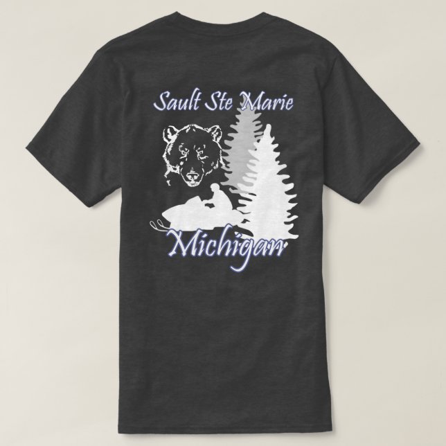 Camiseta Carbón de leña del oso del Snowmobile de Sault Ste (Reverso del diseño)